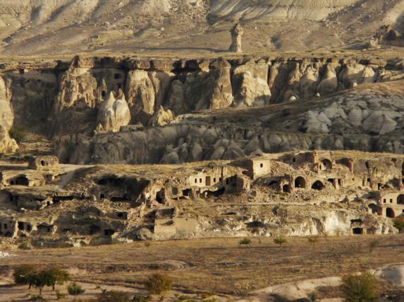 Çavuşin village