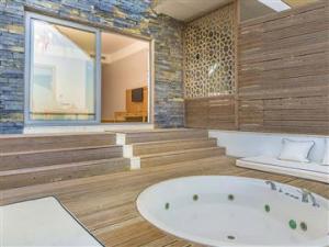 Blu Ciragan Bodrum Resort بودروم