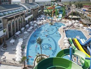 CRYSTAL WATERWORLD RESORT