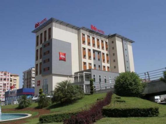 IBIS HOTEL